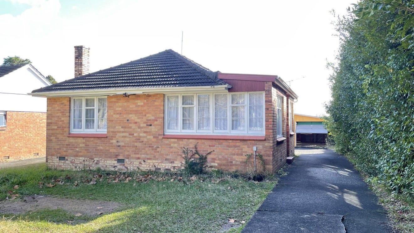 67 Seabrook Avenue, New Lynn, Auckland - Carousel 9