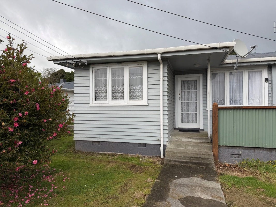 20 Prouse Street, Levin, Levin - Carousel 2