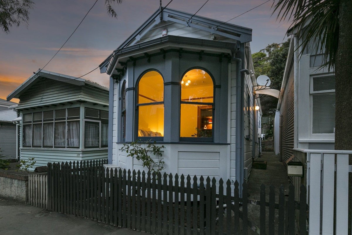 179 Aro Street, Aro Valley, Wellington - Carousel 1