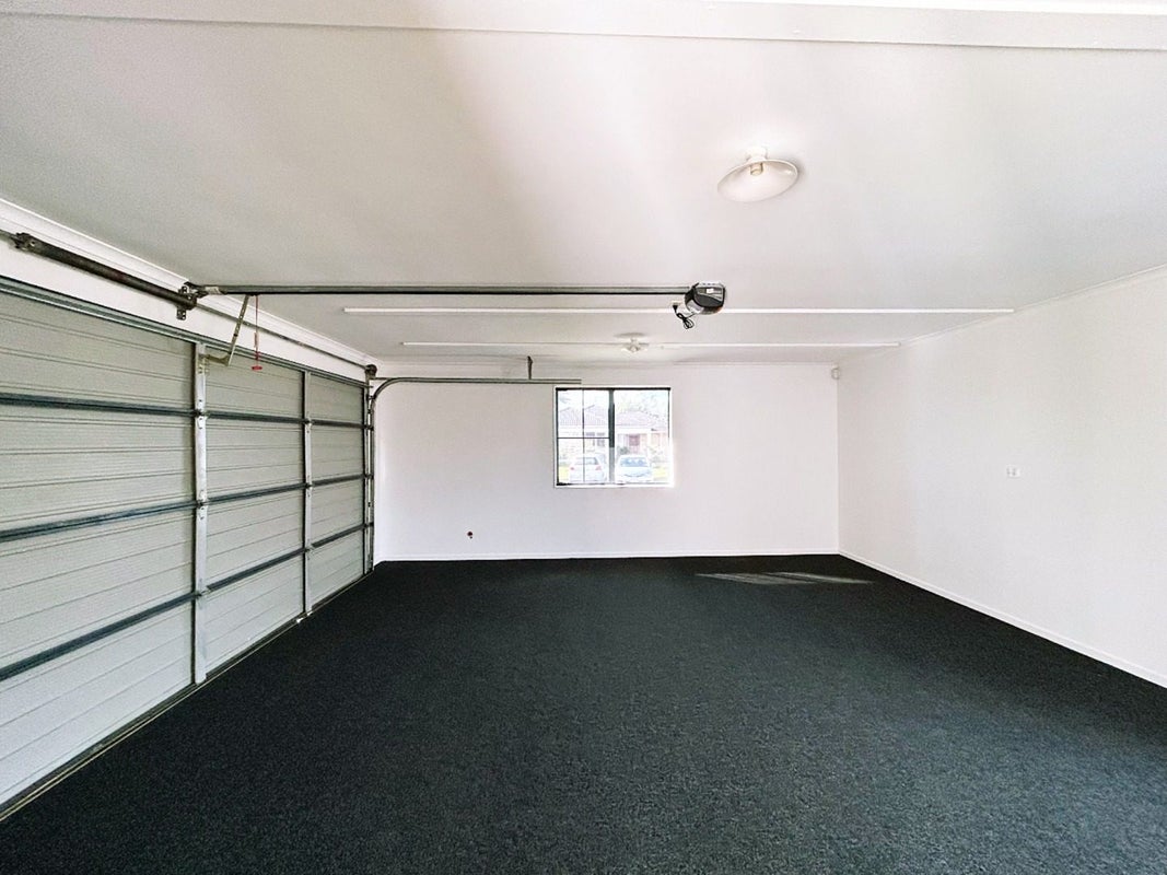 15 Farnham Close, Rototuna North, Hamilton - Carousel 13