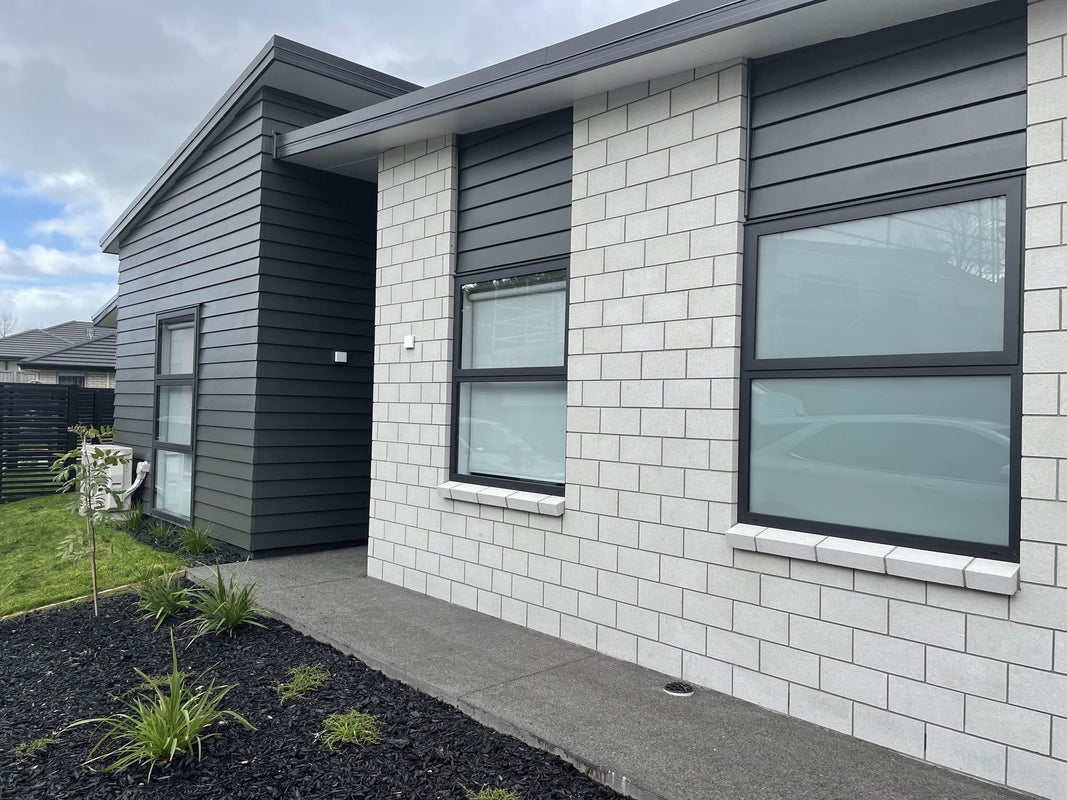 5/6 Landell Place, Harrowfield, Hamilton - Carousel 1
