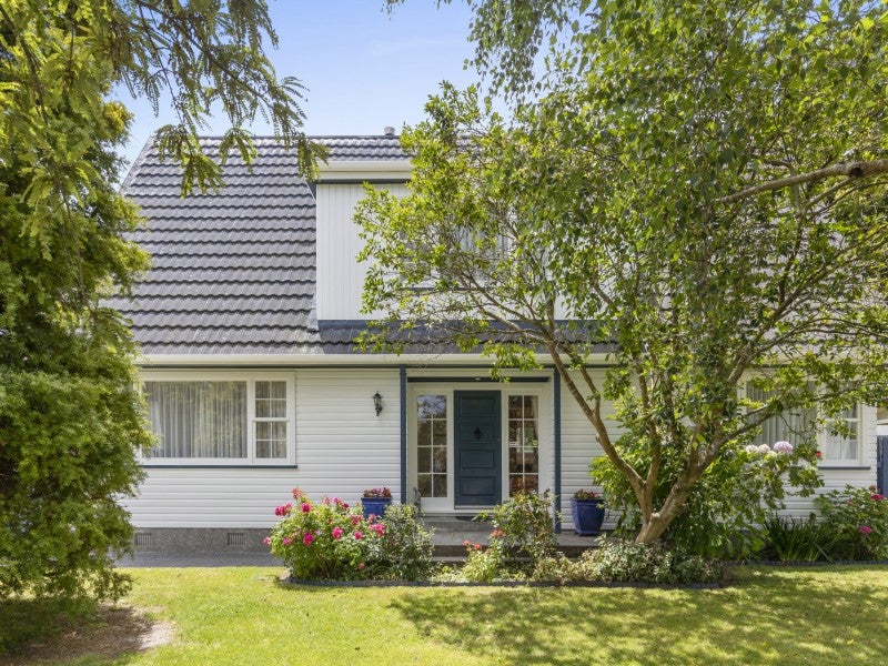 33 Orr Crescent, Hutt Central, Lower Hutt - Carousel 1