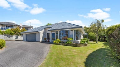 43 Kinder Street, Acacia Bay, Taupo - Carousel 1