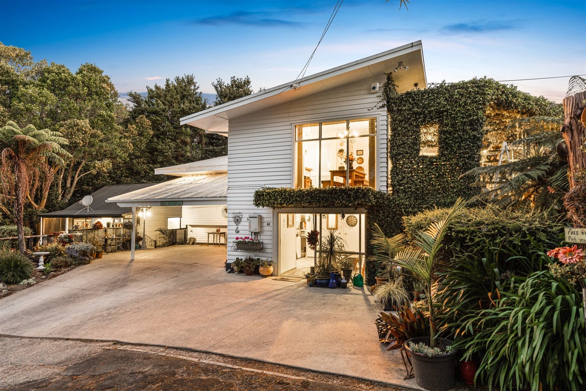 66 Atkinson Road, Titirangi, Auckland - Carousel 1