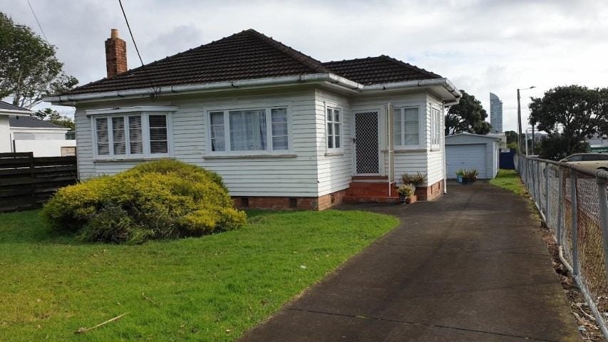1 Jutland Road, Hauraki, Auckland - Carousel 1