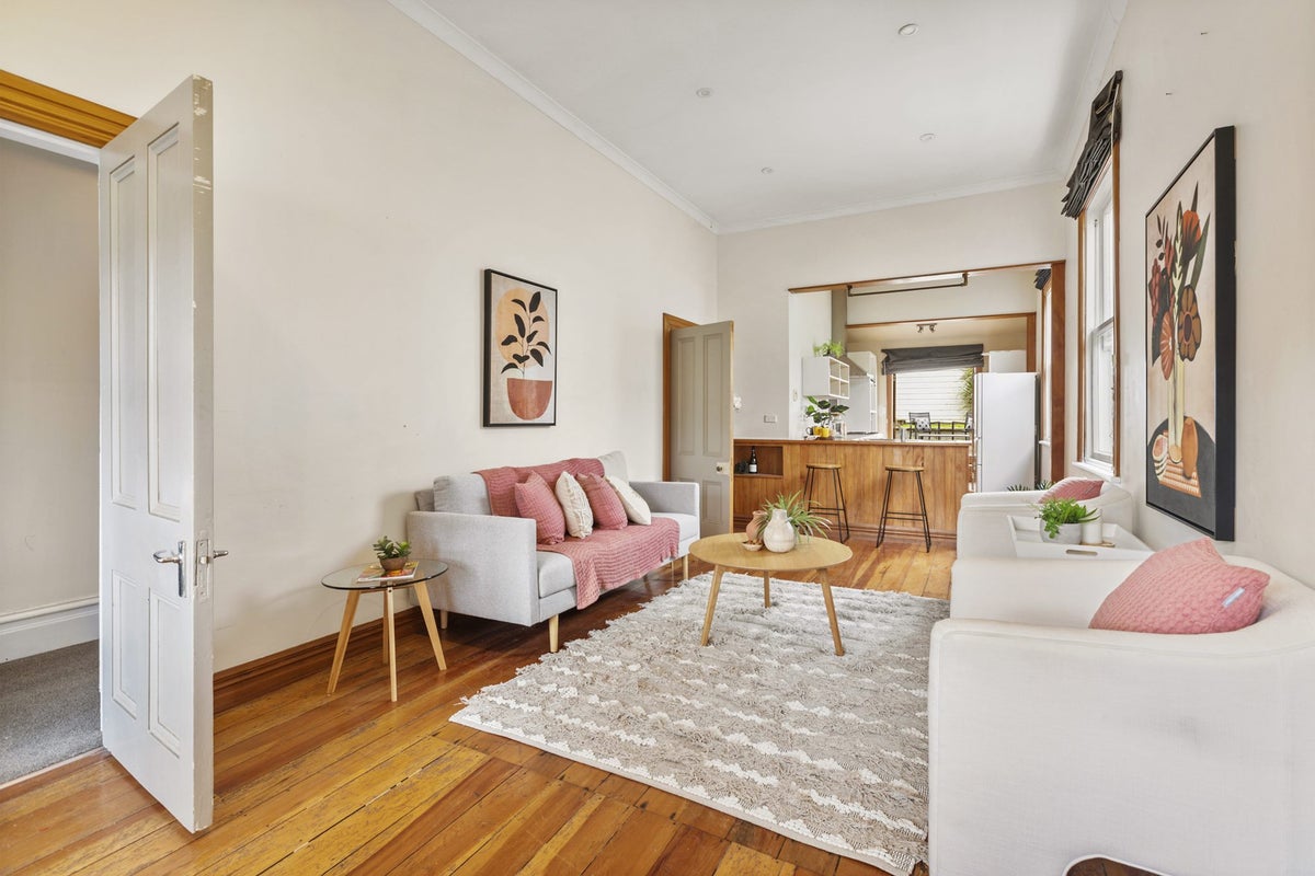 445 Adelaide Road, Berhampore, Wellington - Carousel 2