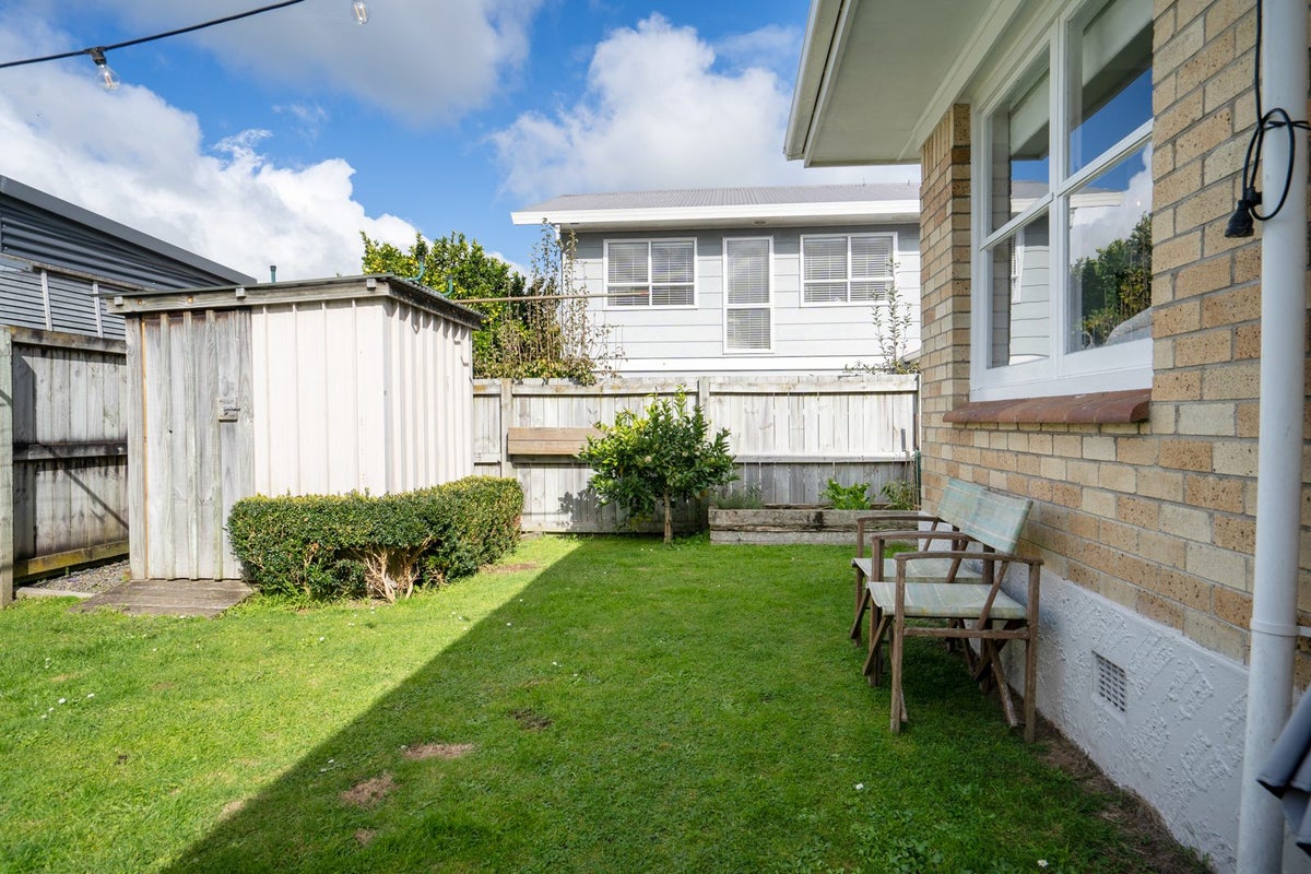 54 Chaucer Street, Leamington, Cambridge - Carousel 16