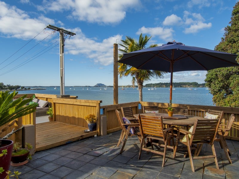 54 THE ESPLANADE , Omokoroa, Western Bay Of Plenty - Carousel 1
