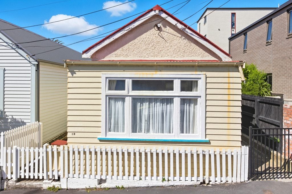 19 Rolleston Street, Mount Cook, Wellington - Carousel 17
