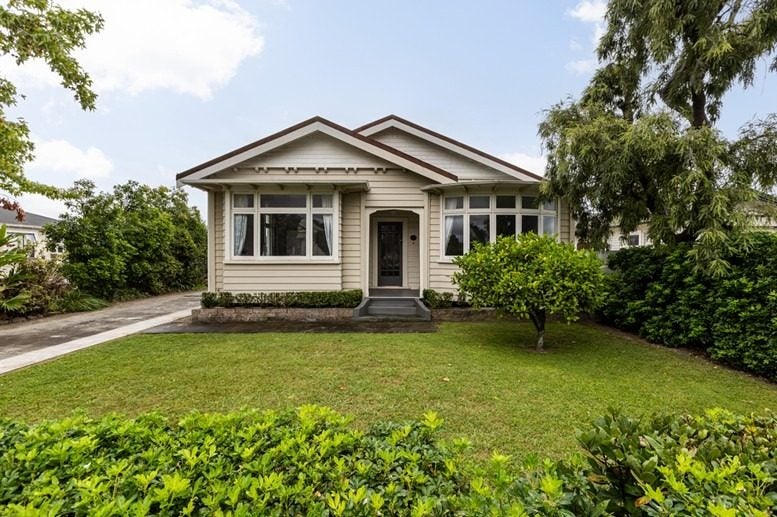 55 Nelson Crescent, Napier South, Napier - Carousel 1