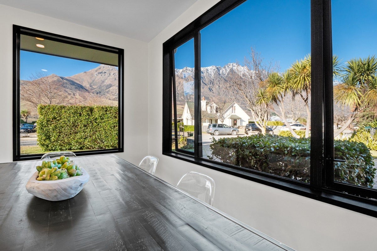 2 Magnolia Place, Frankton, Queenstown - Carousel 1
