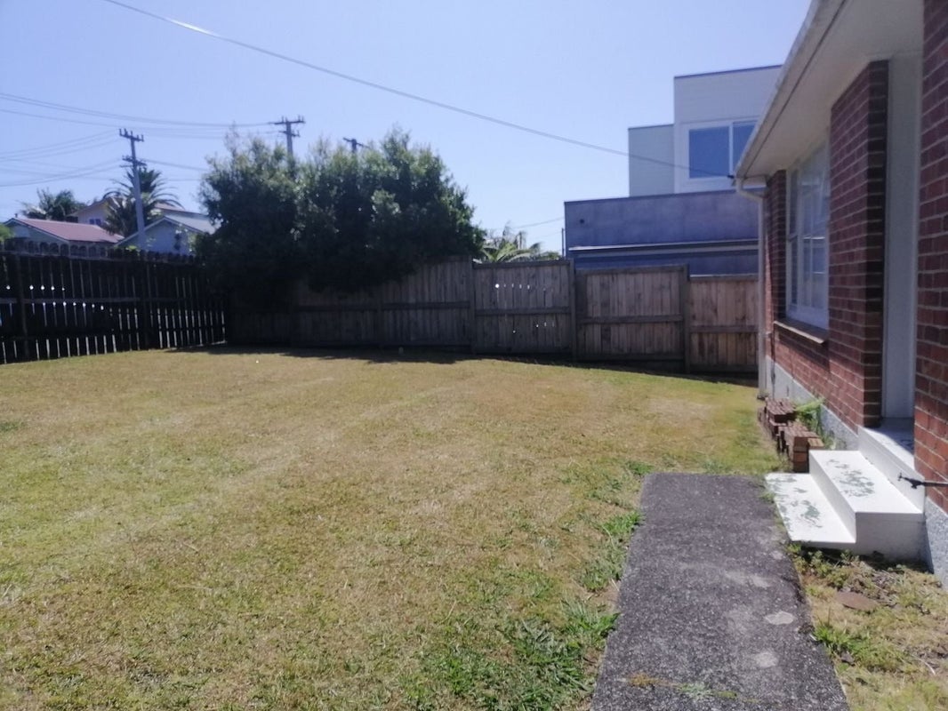 39 Regina Street, Westmere, Auckland - Carousel 1