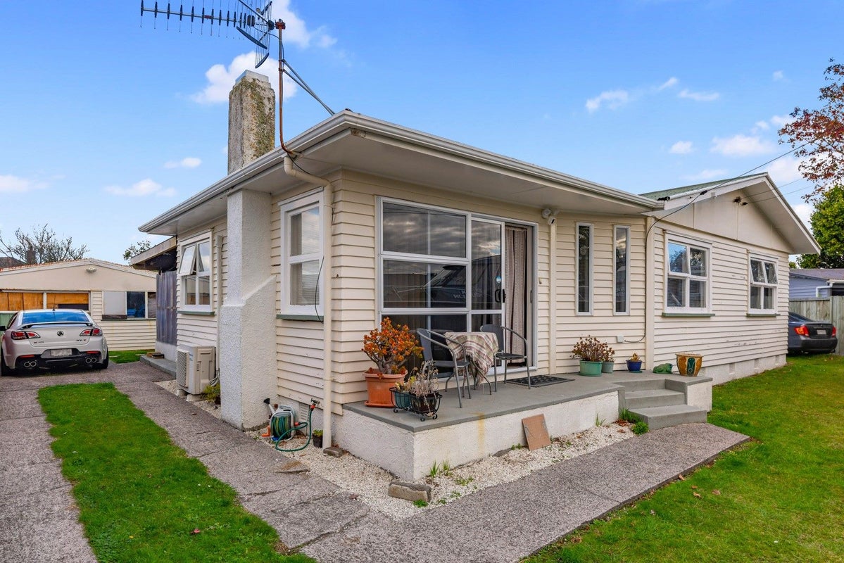 10 Allan Street, Glenholme, Rotorua - Carousel 1