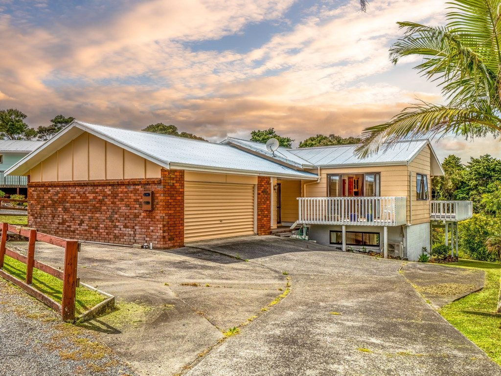 28 Tirairaka Terrace, Russell, Far North, Northland - Carousel 1