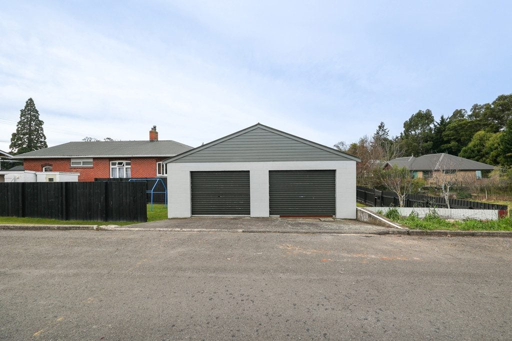 77 Main Road, Fairfield, Dunedin - Carousel 26