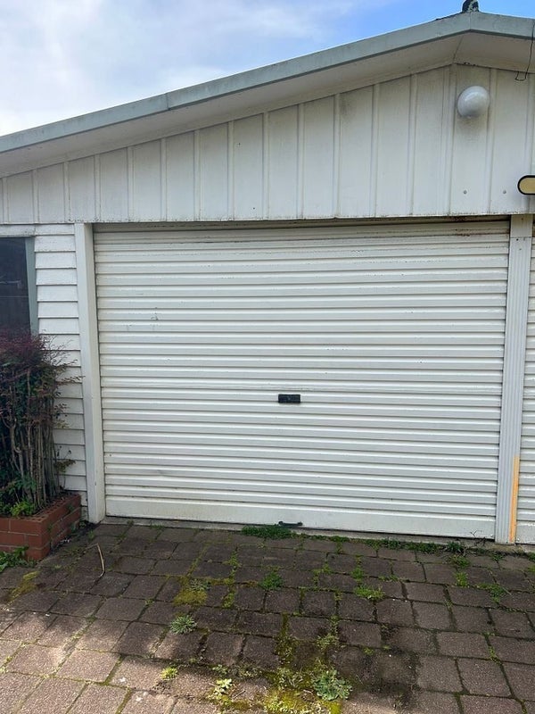 14 Yeoman Place, Howick, Auckland - Carousel 21