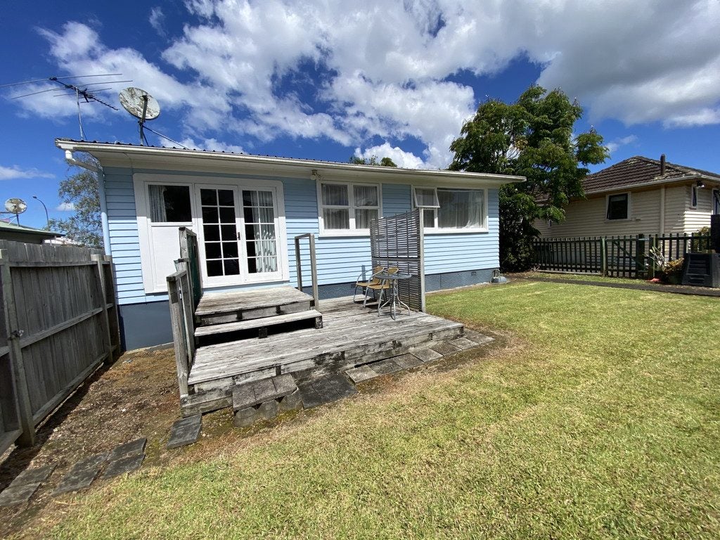 681 Swanson Road, Swanson, Auckland - Carousel 14