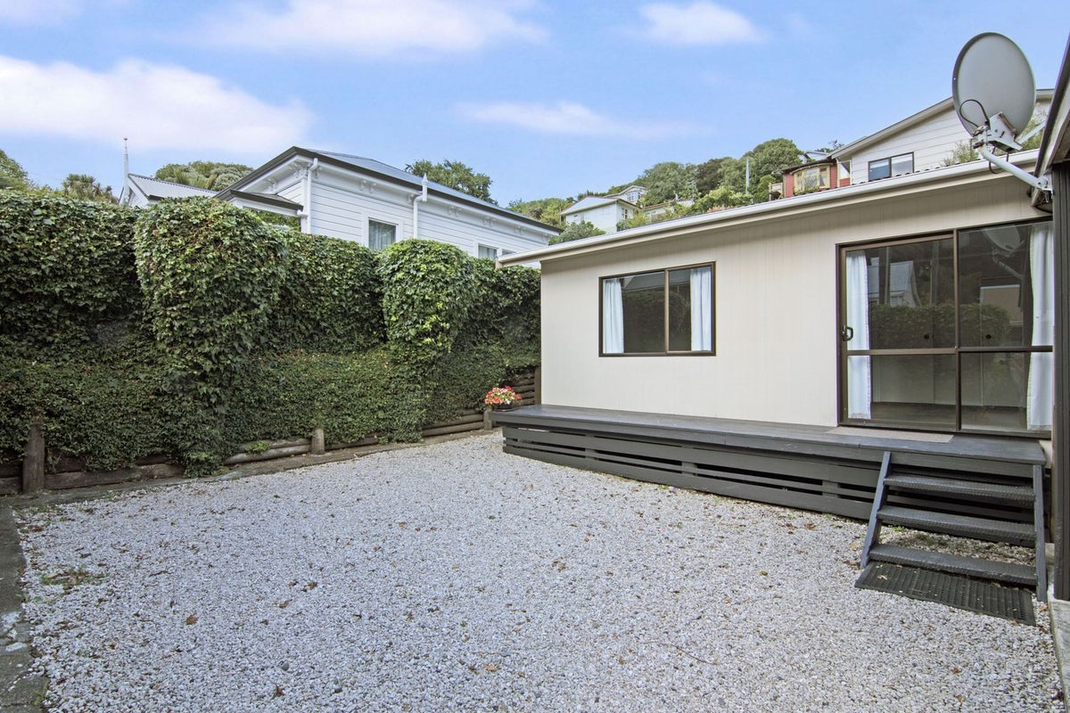 1/26 Russell Street, Stepneyville, Nelson - Carousel 2