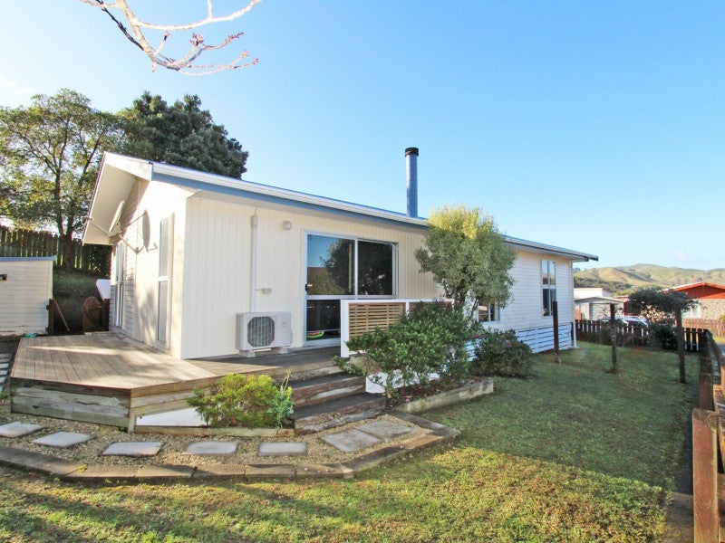 65 Desert Gold Street, Ascot Park, Porirua - Carousel 1