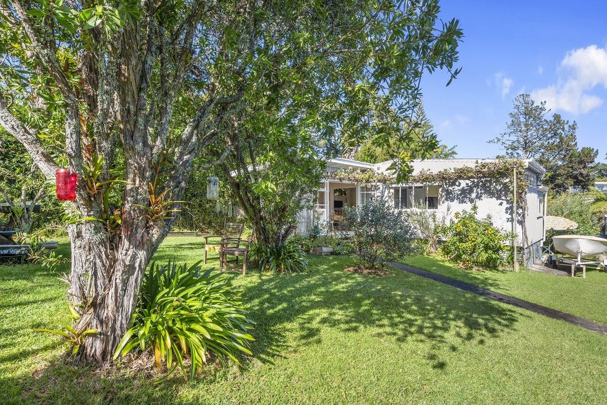 94 Aeroview Drive, Beach Haven, Auckland - Carousel 2