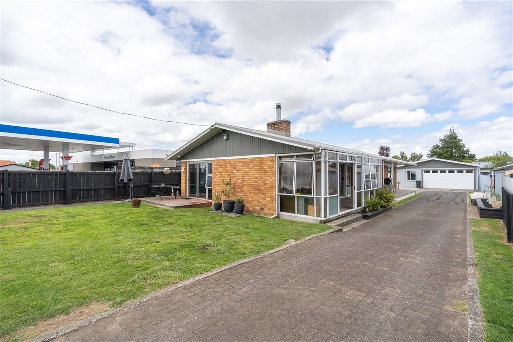67 Avalon Drive, Nawton, Hamilton - Carousel 1