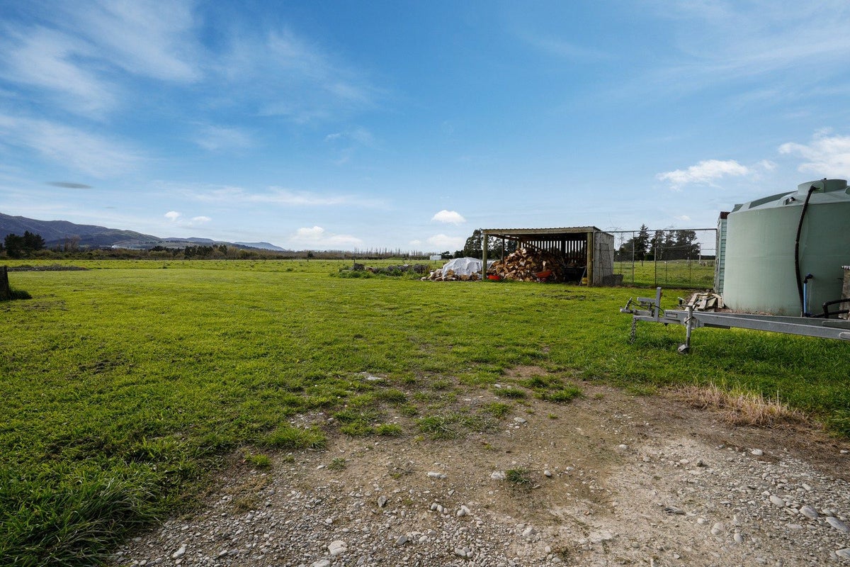 1048 Woodstock Road, View Hill, Oxford - Carousel 21