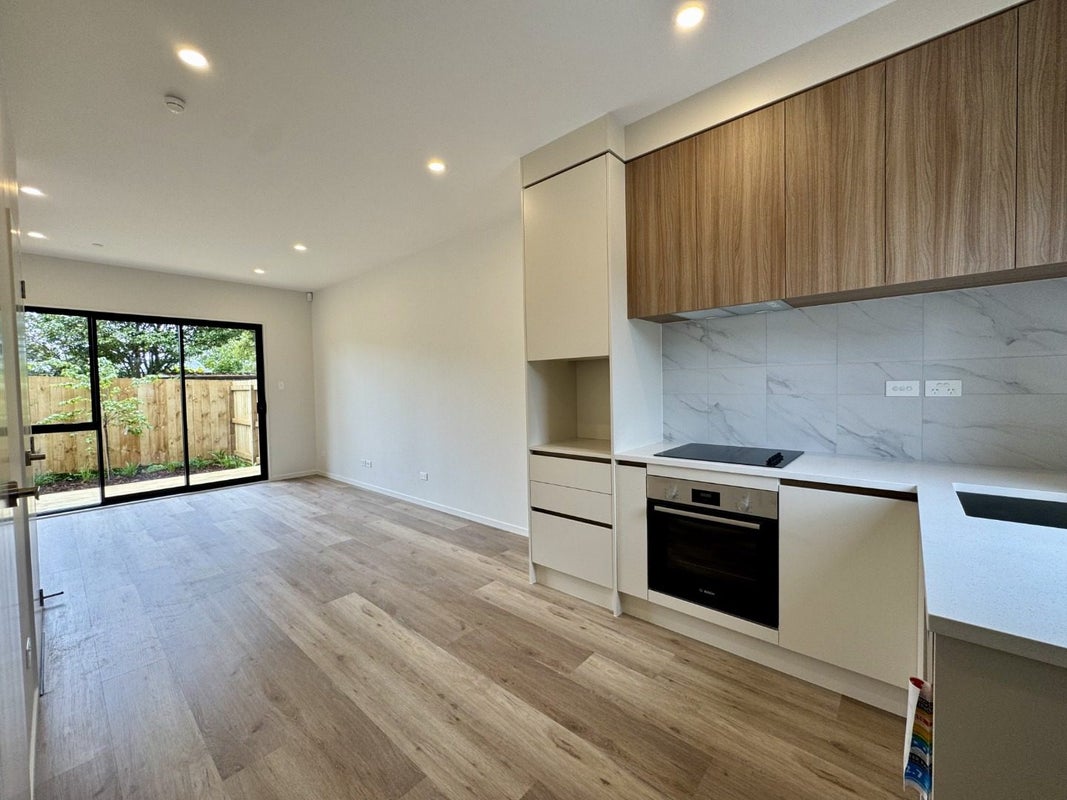 7/35 Crawford Avenue, Mangere Bridge, Auckland - Carousel 2