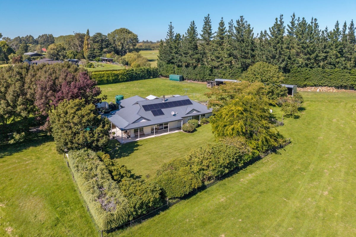 238 Beach Road East, Elgin, Ashburton - Carousel 2