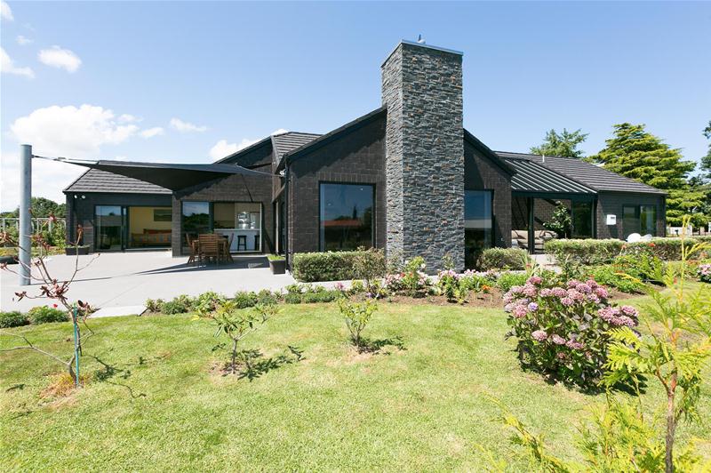 189 Smart Road, Hillsborough, New Plymouth - Carousel 1