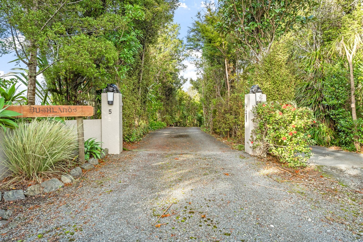 5 Glance Street, Sandspit, Warkworth - Carousel 33