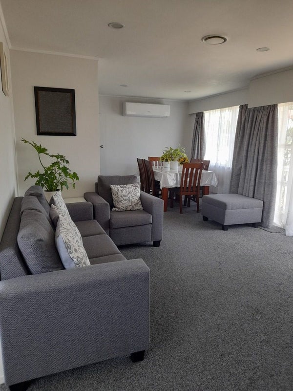 13 Castleton Street, Birkdale, Auckland - Carousel 2