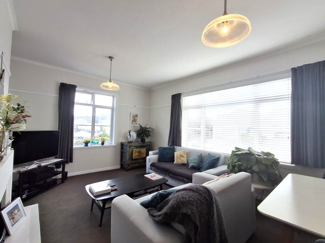 11F Hawker Street, Mount Victoria, Wellington - Carousel 2