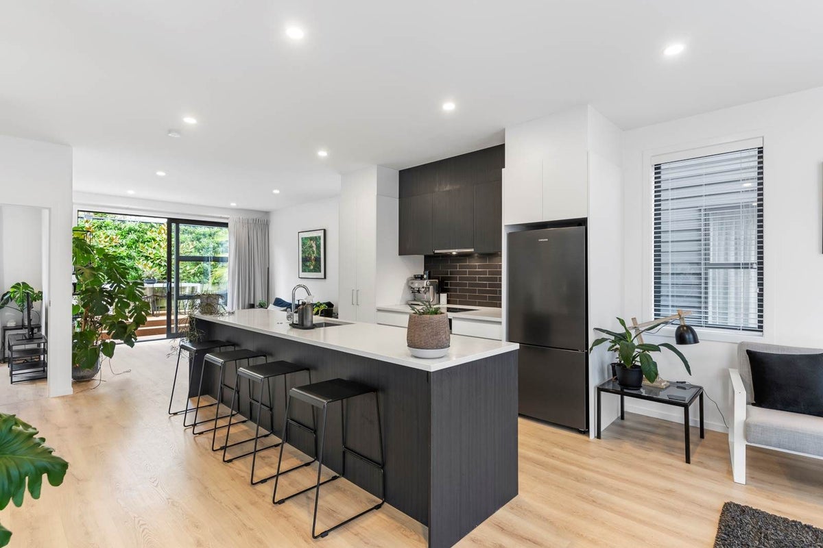 76 Alford Street, Waterview, Auckland - Carousel 2