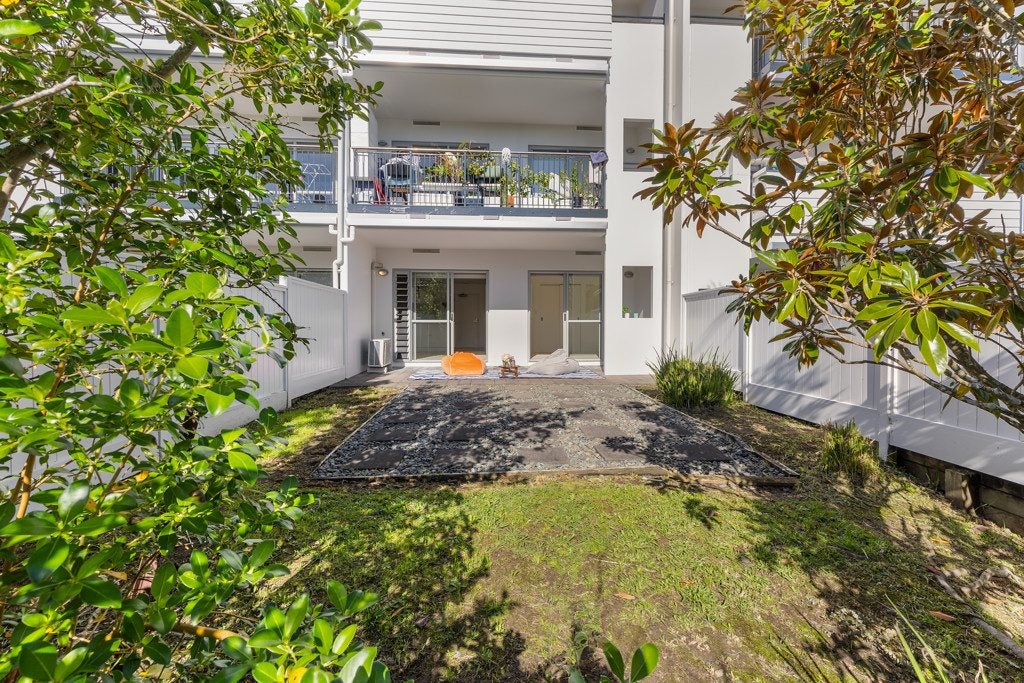 4A/60 Masons Road, Oteha, Auckland - Carousel 2