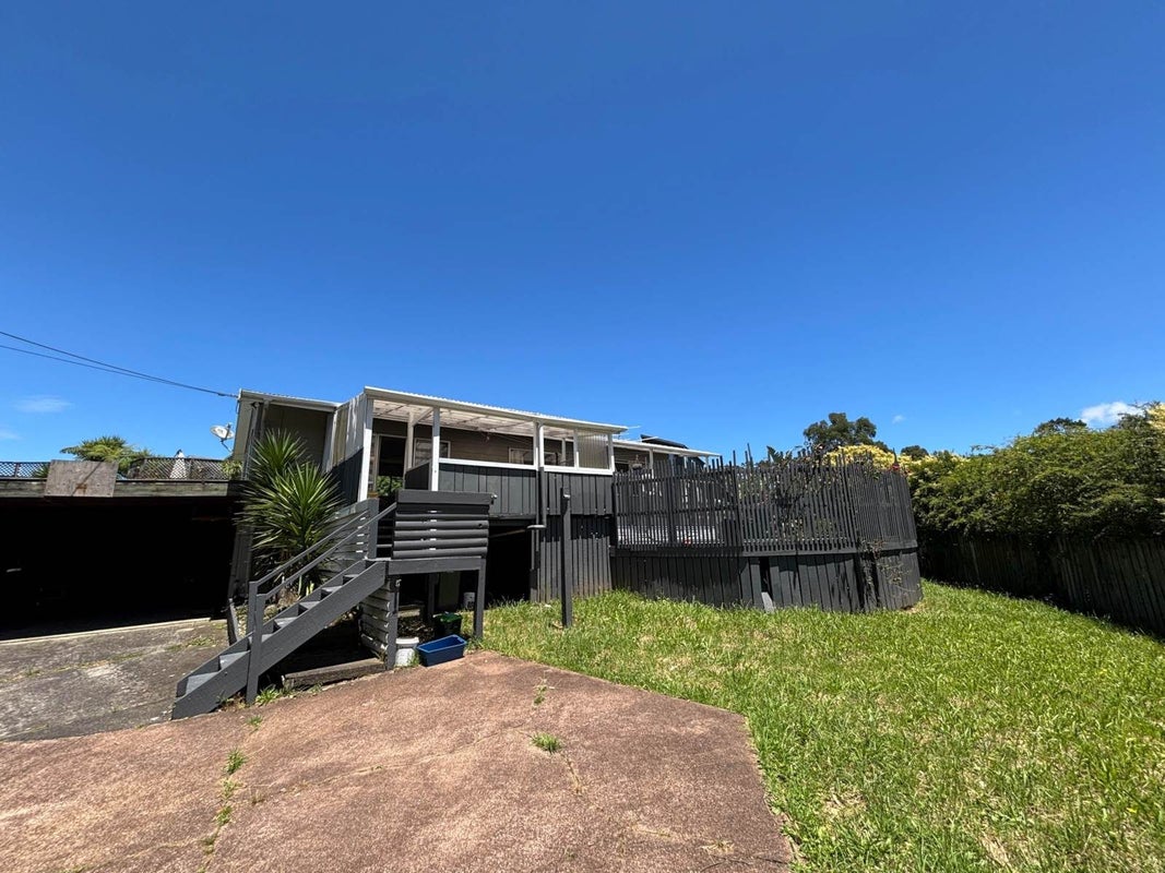 62 Border Road, Henderson, Auckland - Carousel 11