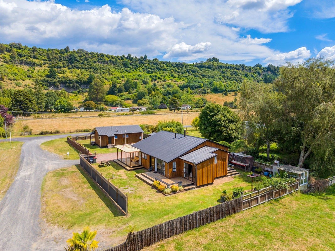 1 Tuka Street, Manunui, Taumarunui - Carousel 1