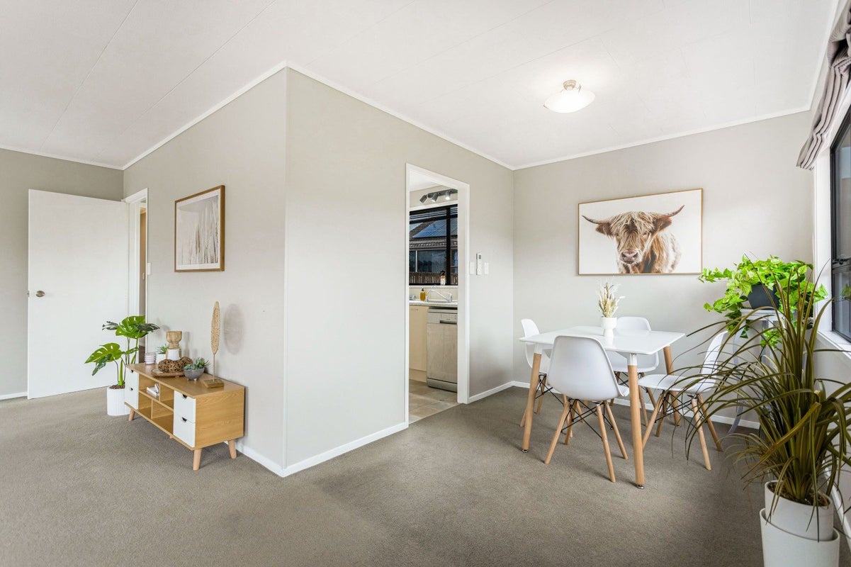 66 Lynn Road, Bayview, Auckland - Carousel 2