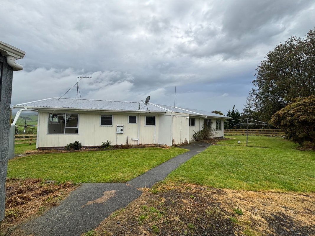 2876A State Highway 2, Waitakaruru, Ngatea - Carousel 2