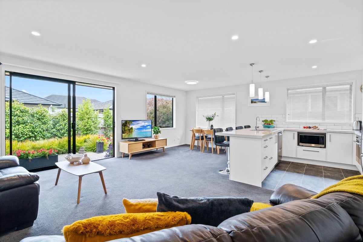154 Newcastle Street, Windsor, Invercargill - Carousel 1