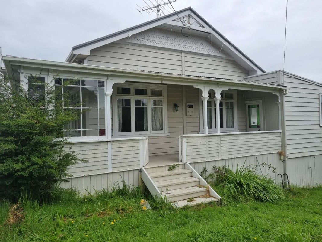 33 Glencoe Road, Browns Bay, Auckland - Carousel 2