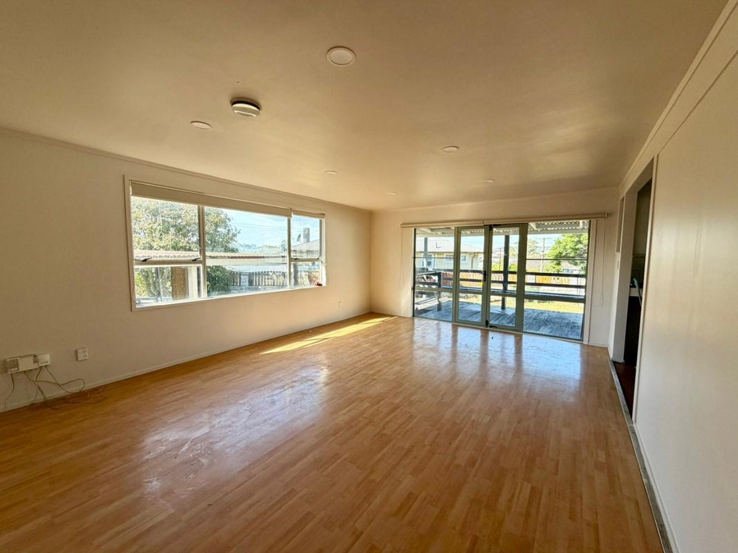 7 Civil Place, Otara, Auckland - Carousel 2
