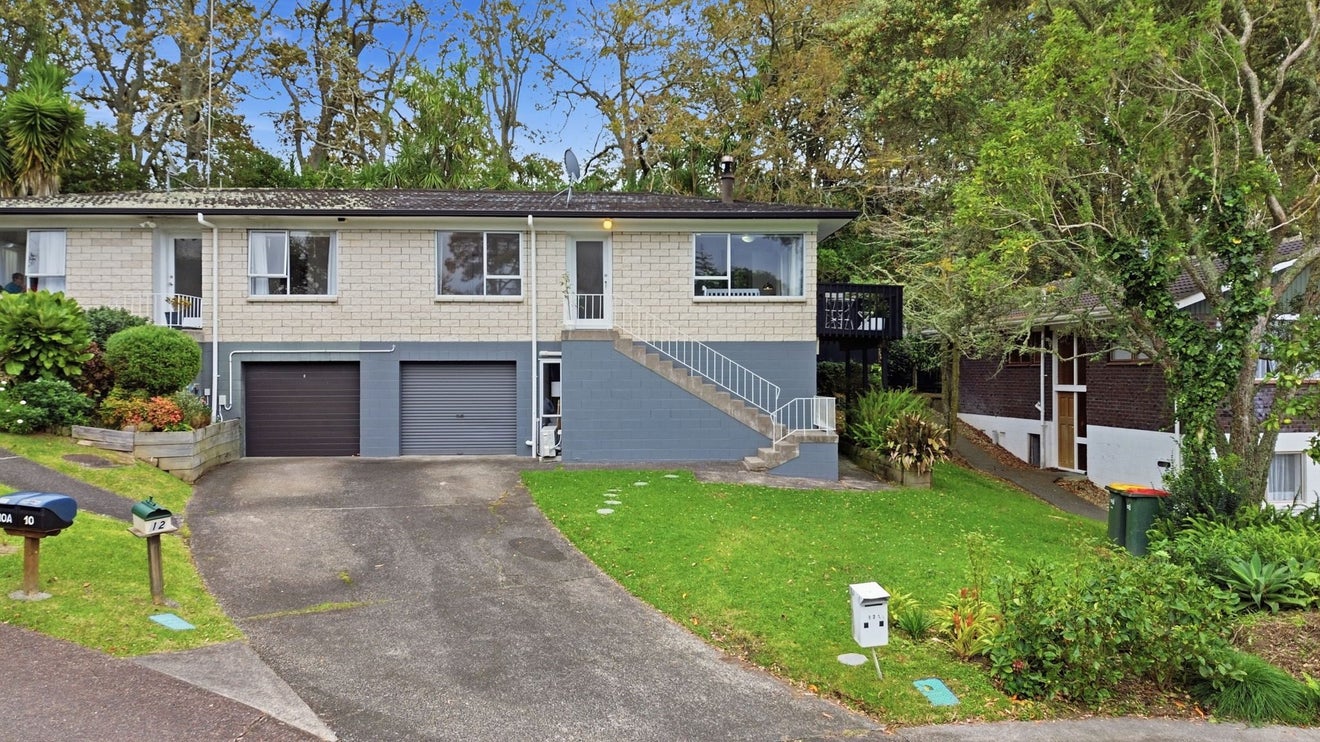 2/12 Mahuta Grove, Northcote, Auckland - Carousel 2