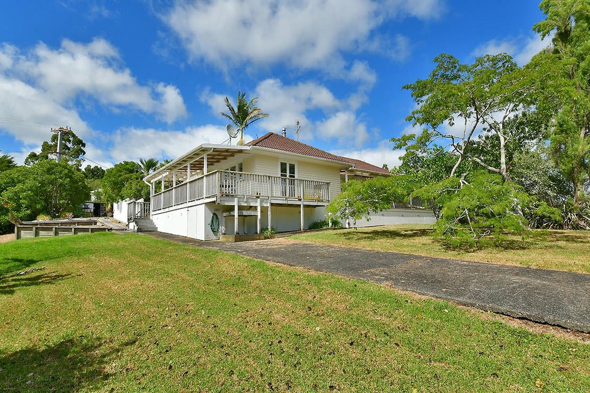 462 Paremoremo Road, Paremoremo, Auckland - Carousel 1