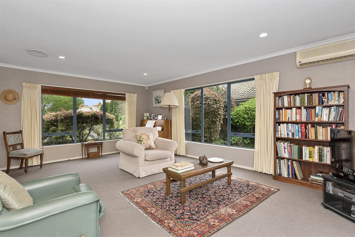 7 Castlewold Place, Huntington, Hamilton - Carousel 2
