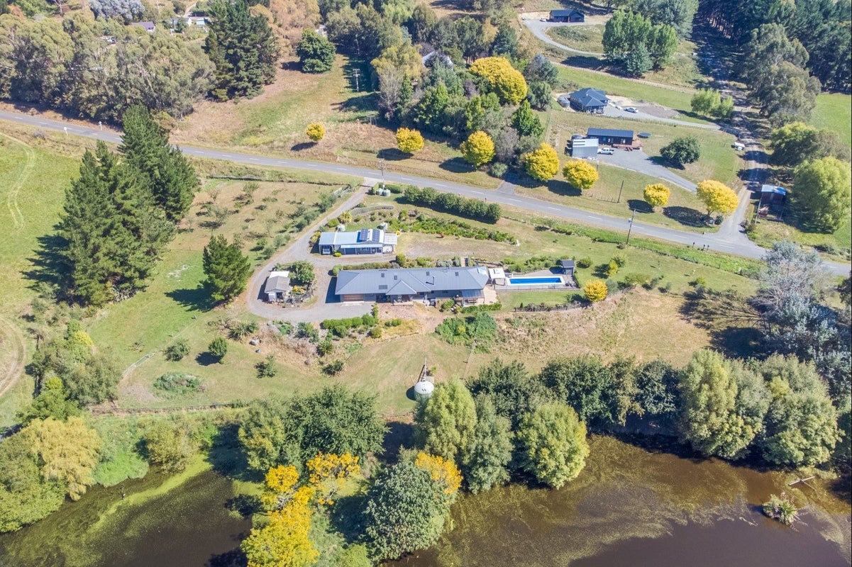 88 Ireland Road, Otane - Carousel 1