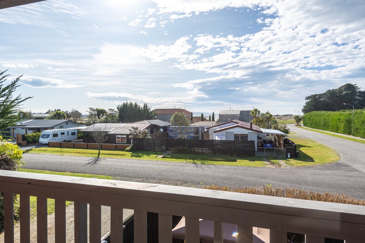 121 Park Terrace, Waikuku Beach, Waikuku Beach - Carousel 14