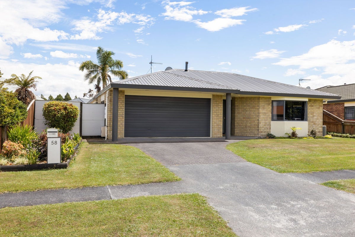 58 Spinnaker Drive, Flagstaff, Hamilton - Carousel 1