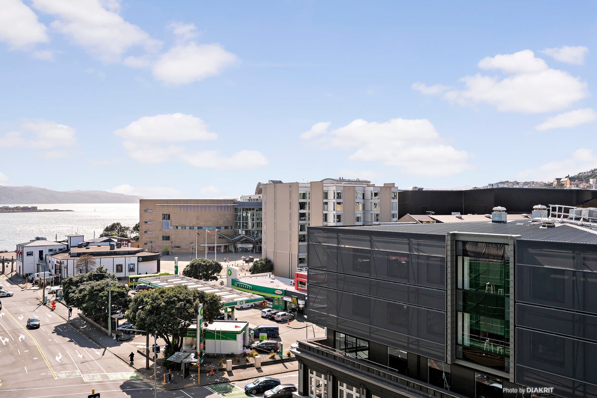 7B/30 Taranaki Street, Te Aro, Wellington - Carousel 2