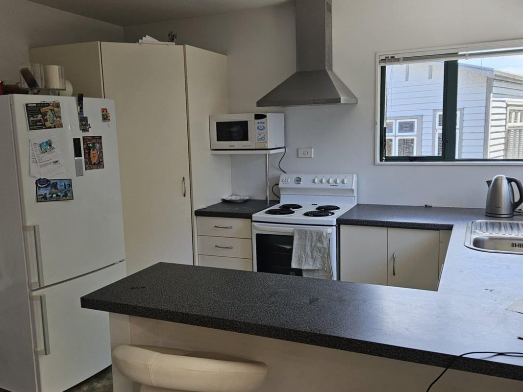 89 Carlisle Road, Torbay, Auckland - Carousel 2