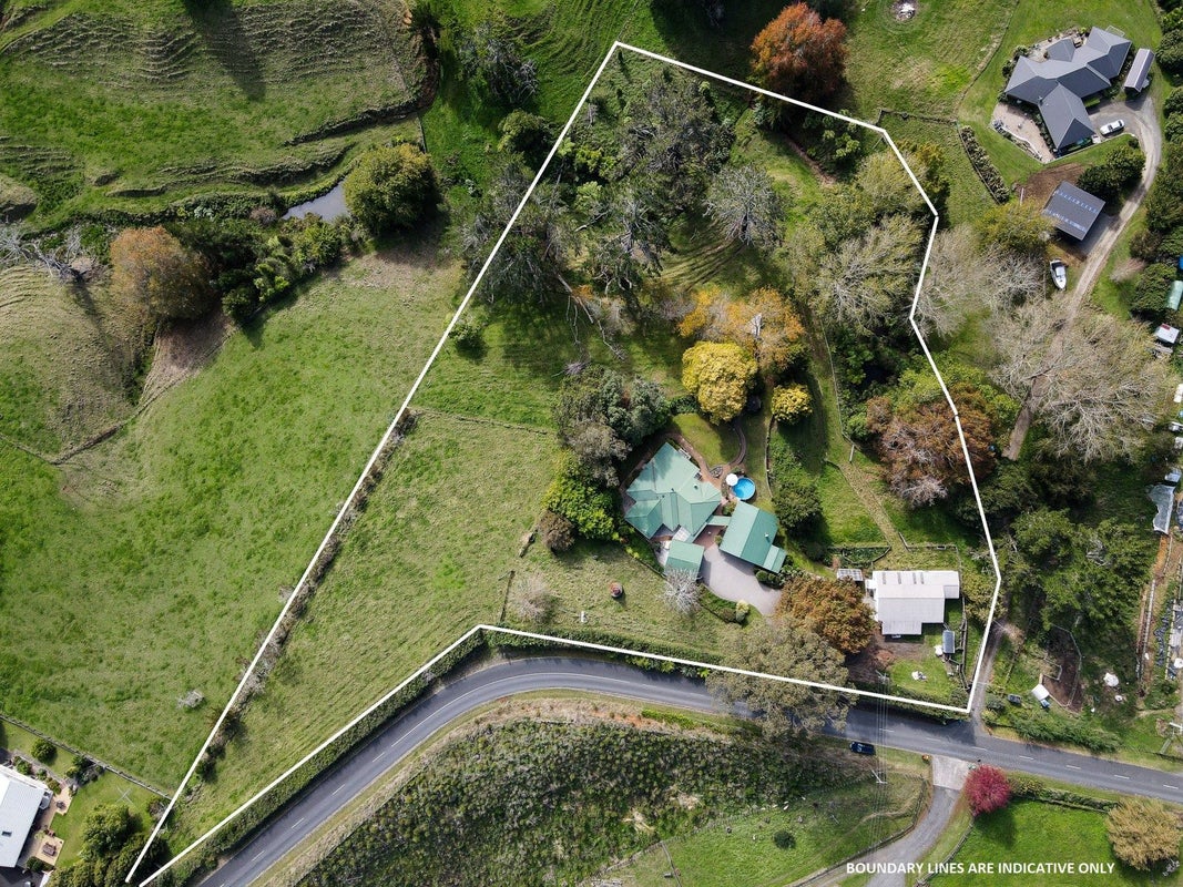 25 Taitua Road, Temple View, Hamilton - Carousel 50